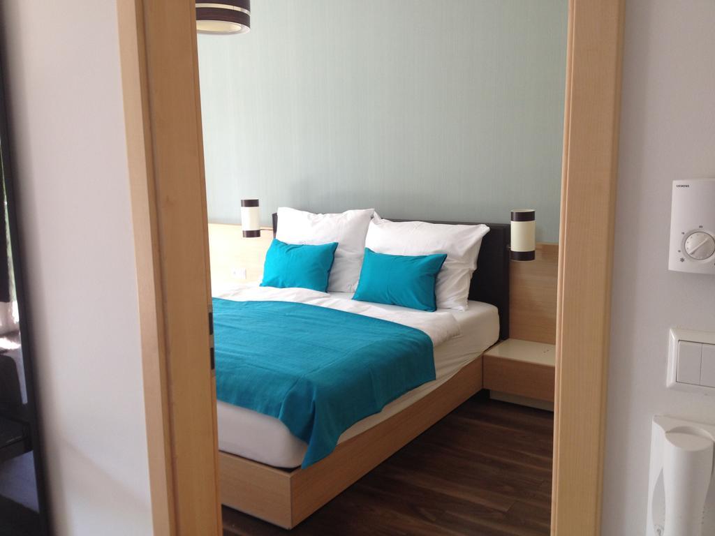 Appartement Vizparti Wellness Apartman Velence Extérieur photo